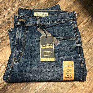Cremieux Premium Denim
Straight Fit Stretch Jeans